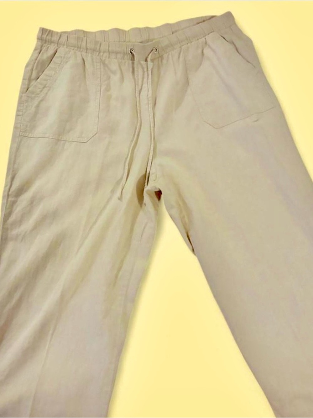 Pull On Capris Neutral Beige Relaxed Casual Women’s size Large
100% Cotton